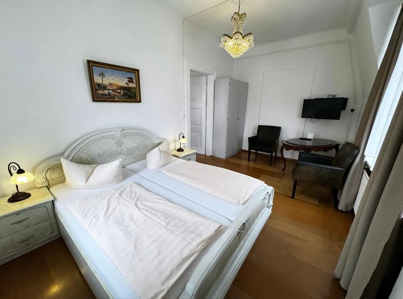 **  Hotel Zu Den Linden Δρέσδη Γερμανία