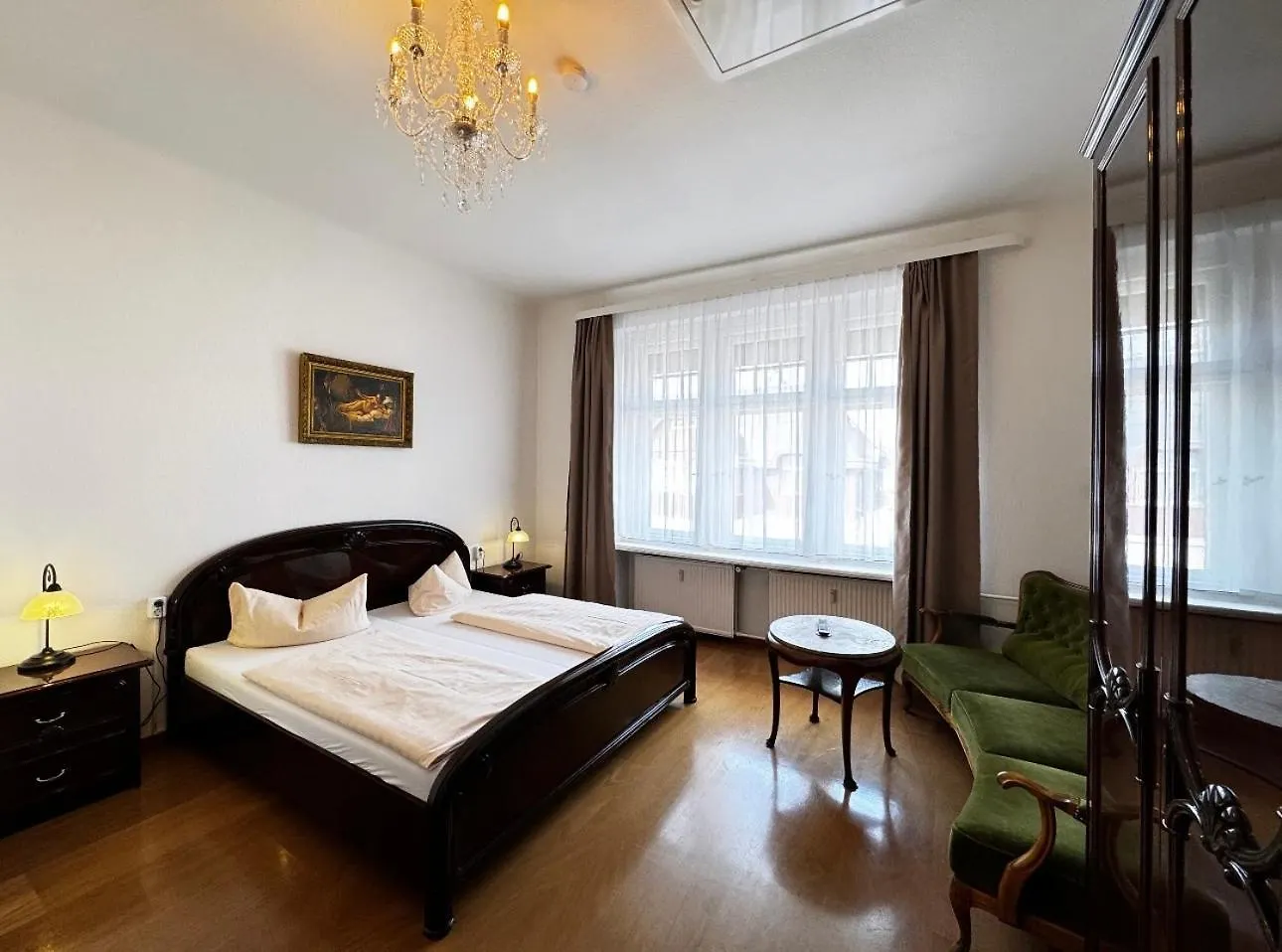 Hotel Zu Den Linden Дрезден