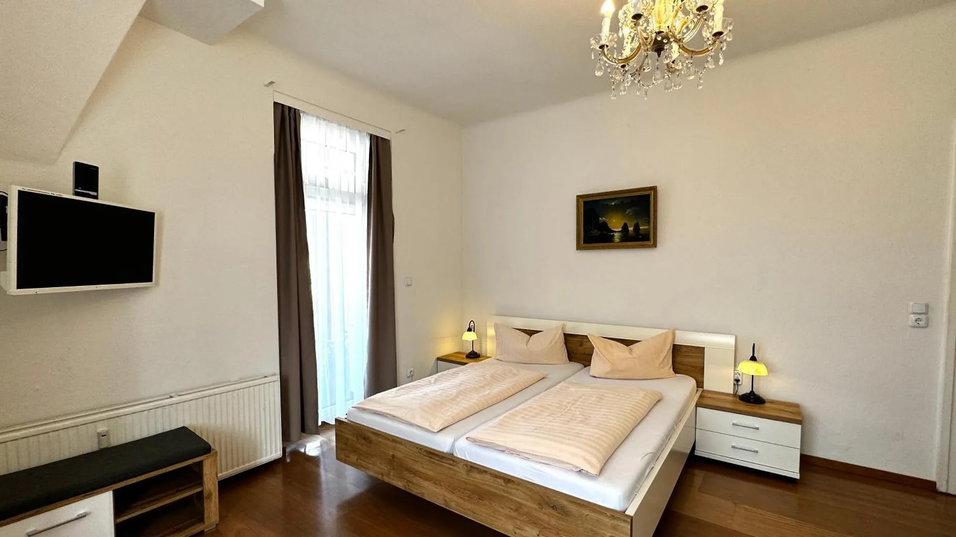 Hotel Zu Den Linden Дрезден Германия